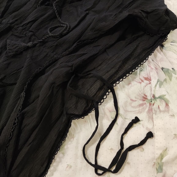 Black beach cover up - Picture 4 of 5